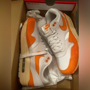 Brand new AIRMAX 1 ….hard to get sneakers ….box included …